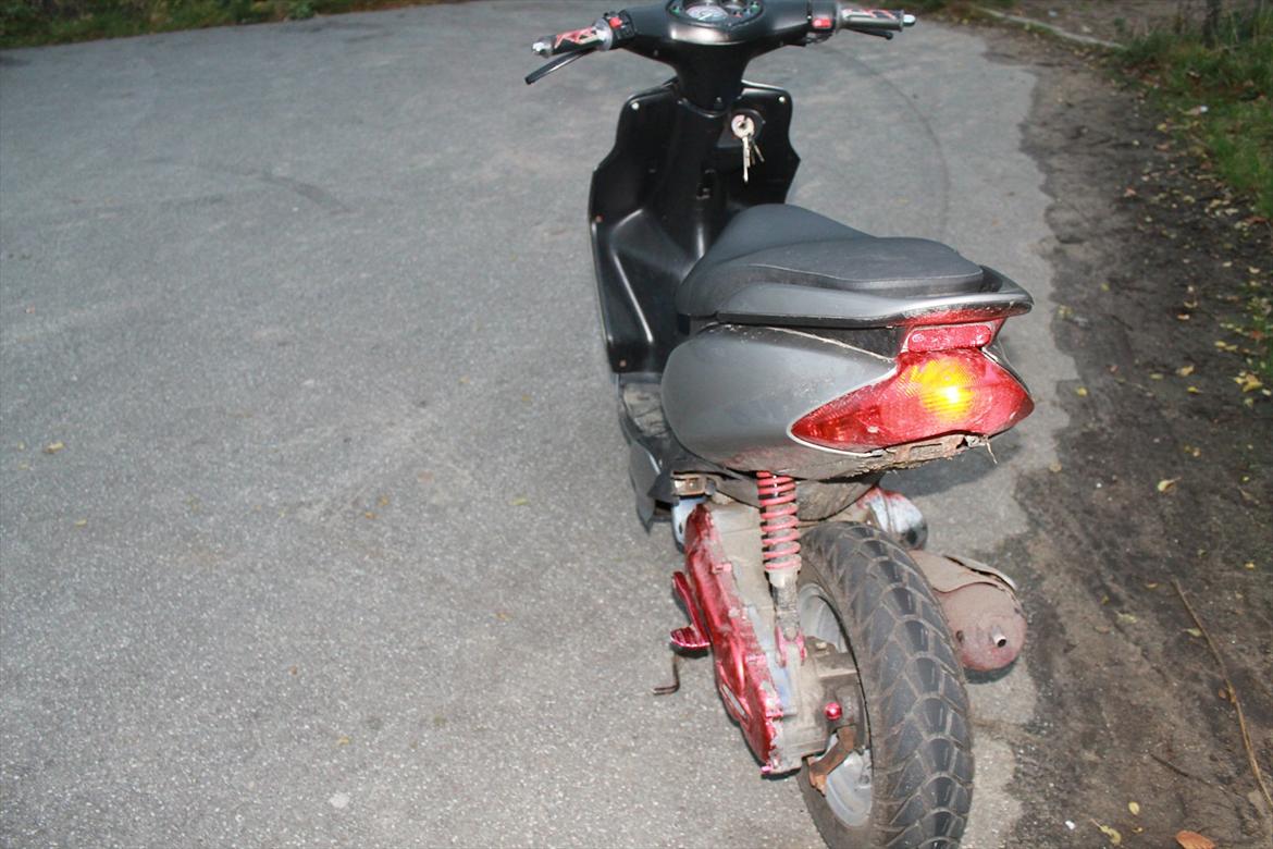 Yamaha Jog R (STJÅLET 13/3/2012) billede 3