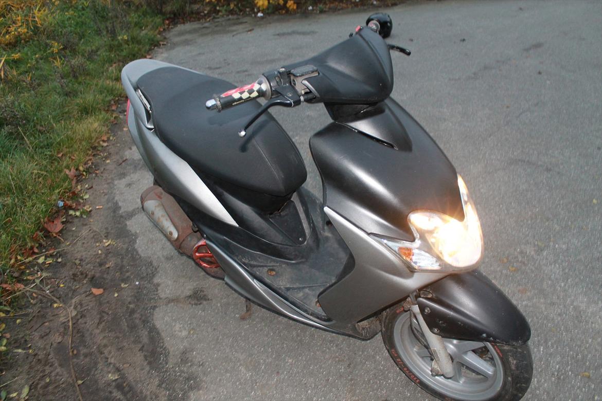 Yamaha Jog R (STJÅLET 13/3/2012) billede 4