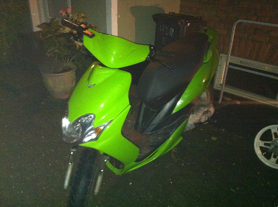 Yamaha jog r billede 5