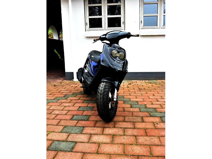 {{currentPhoto.altText}} billede {{currentPhoto.number}}