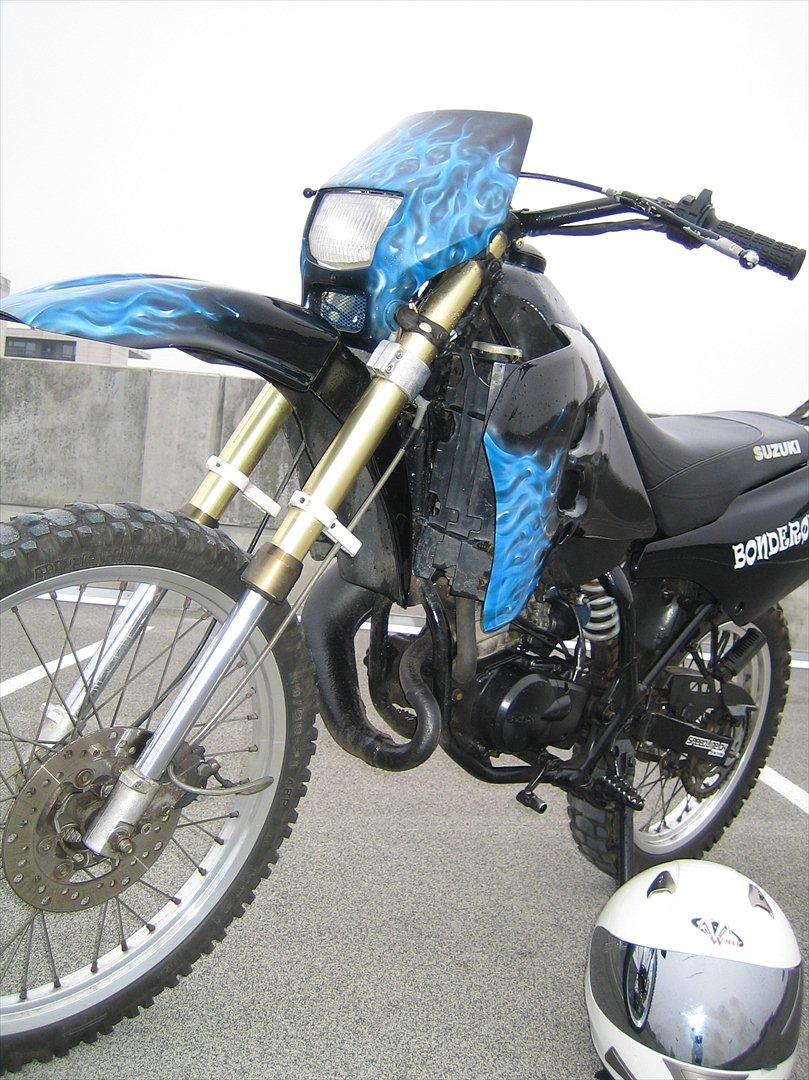 Suzuki RMX Airbrush billede 5