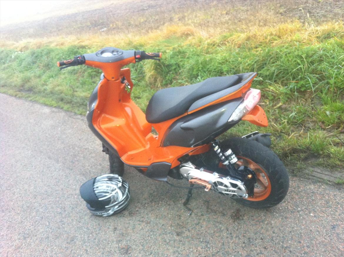 Yamaha jog r billede 4
