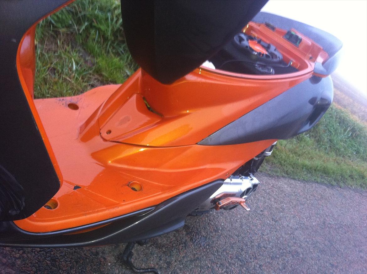 Yamaha jog r billede 10