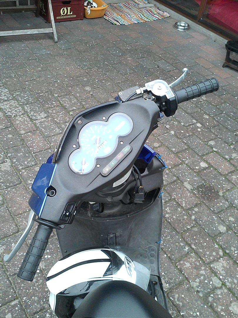 Aprilia sonic tidl. scooter billede 4