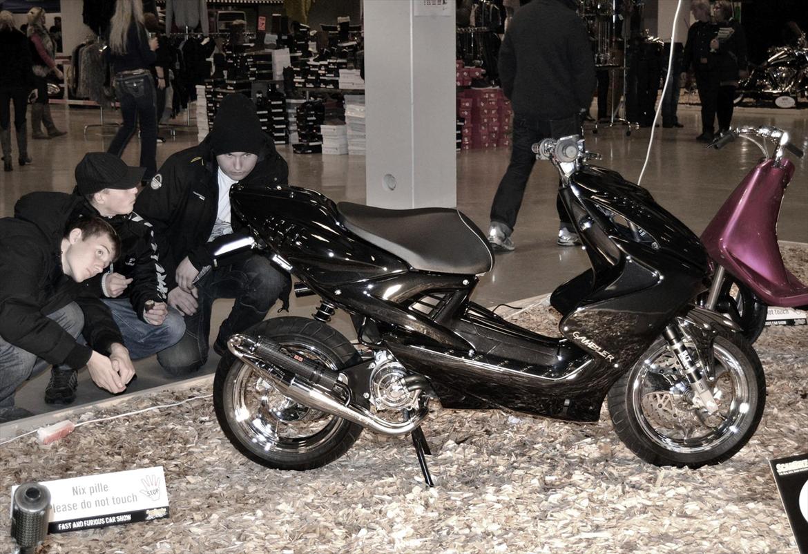 Yamaha Aerox S6R -Ny 2009 Model! - Scandinavian Custom Show 2011 billede 19