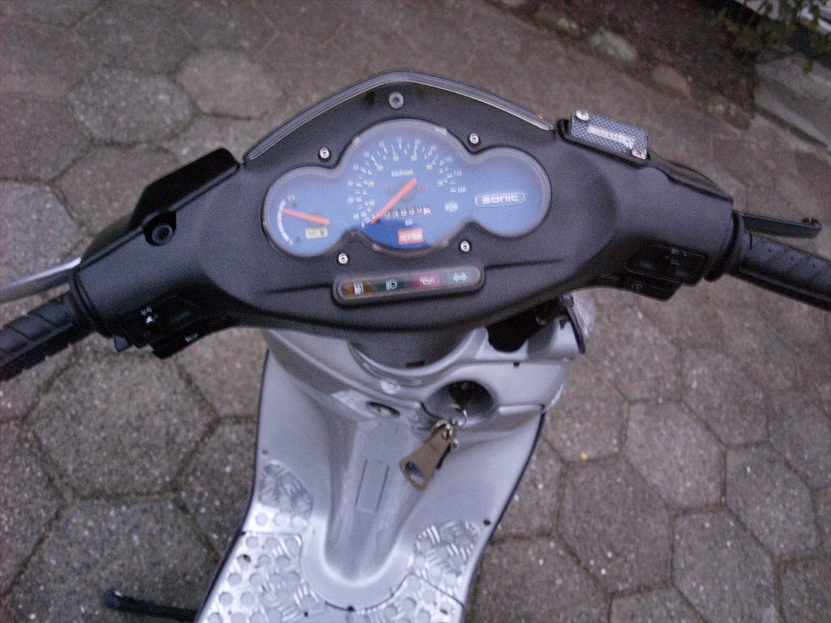 Aprilia Sonic #ac (solgt) billede 9