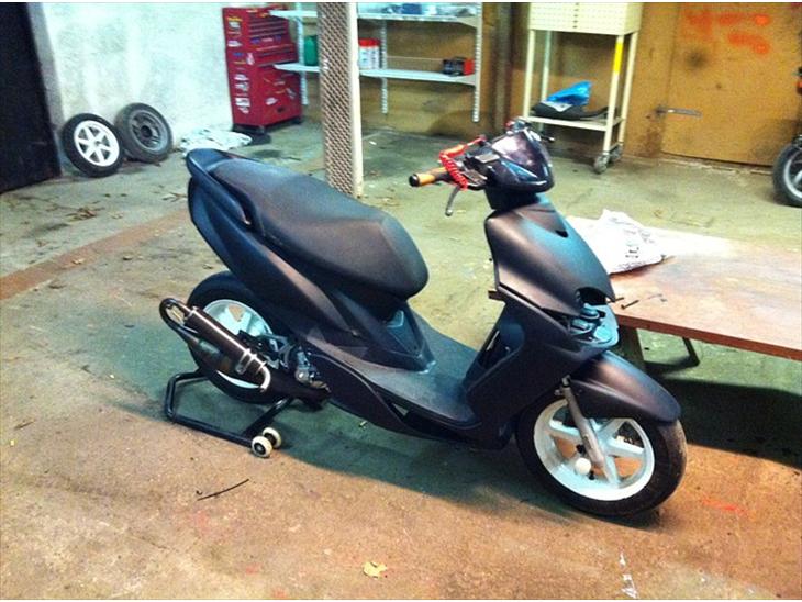 {{currentPhoto.altText}} billede {{currentPhoto.number}}