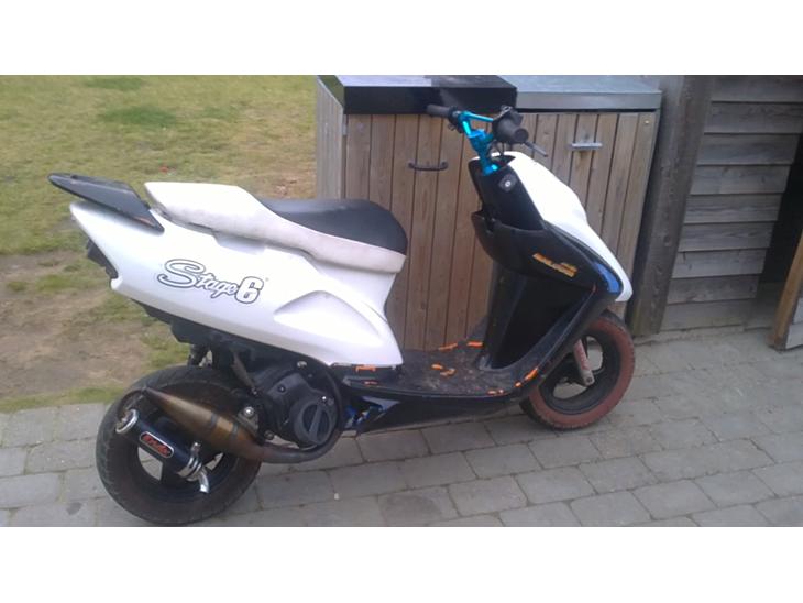 {{currentPhoto.altText}} billede {{currentPhoto.number}}