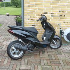 Yamaha jog r (Thilde)