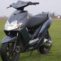 Yamaha JogR ThunderAirbrush