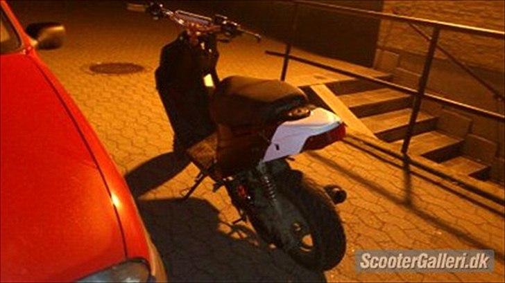 PGO hot 50  billede 3