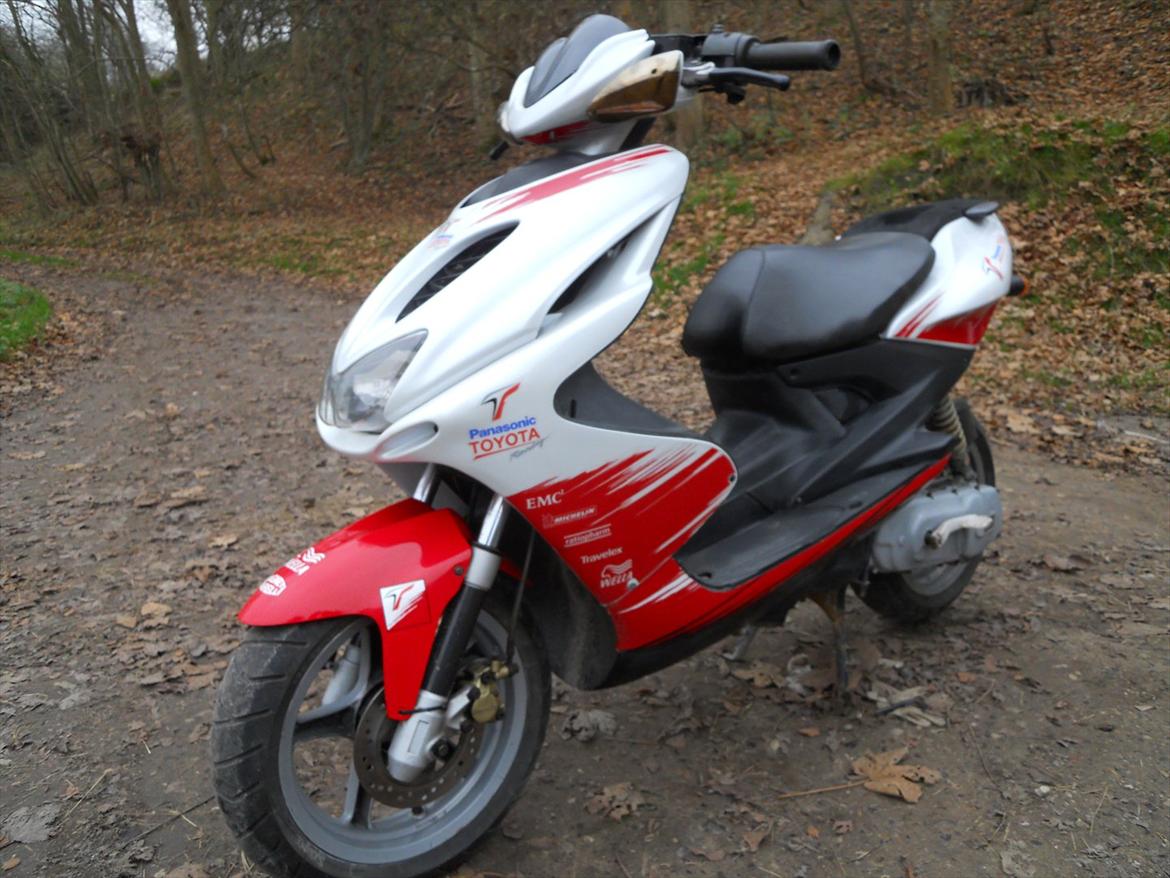 Yamaha Aerox F1 Editon-Toyota Panasonic [Tidl. scooter] billede 3