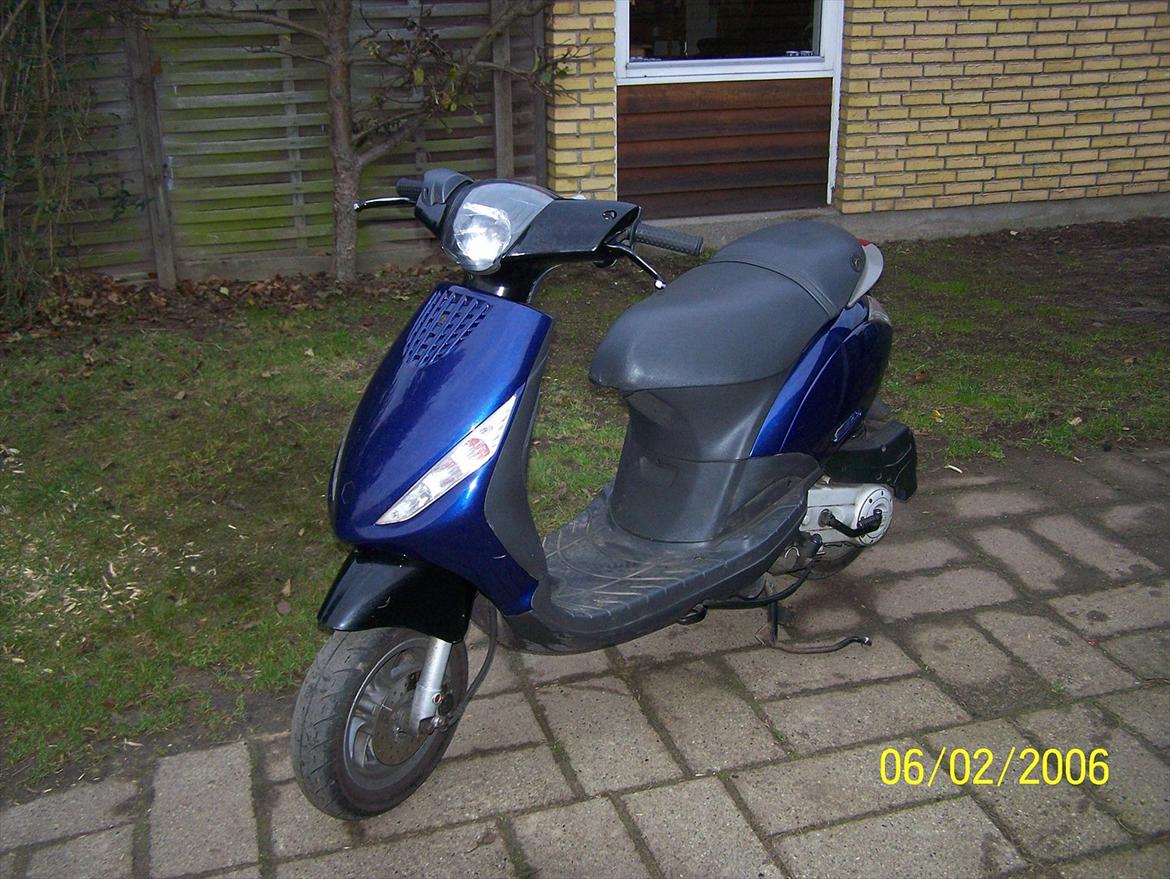 Piaggio New zip 4takt SOLGT billede 1