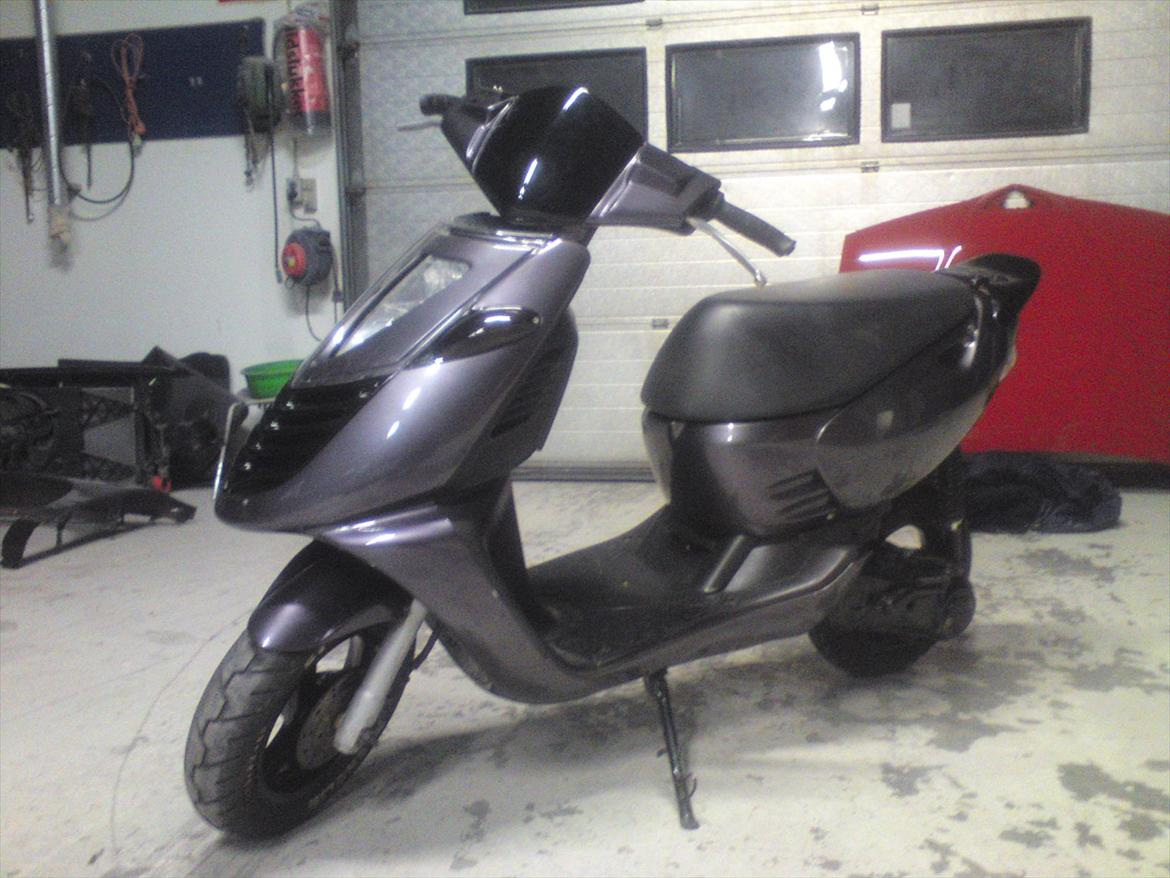 Aprilia Sonic GP. SOLGT. billede 1