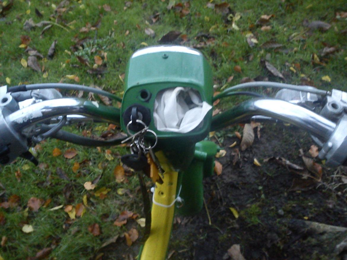 Suzuki FZ 50 - En lille John Deere grøn FZ-50 :)
Der kommer flere billeder.
Set fra Toppen billede 5