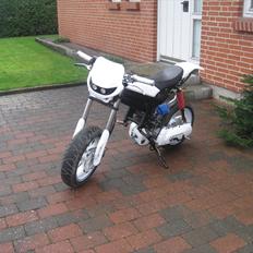 Suzuki Street Magic-White Ninja!