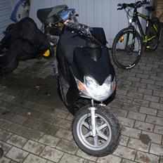 Yamaha Jog R 03' Hverdagsmaskinen