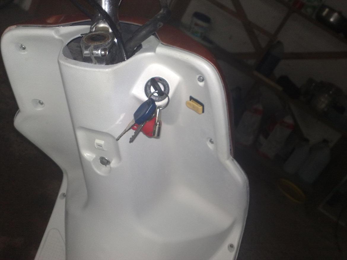 Honda sfx - en lille fin detalje med horn kontakten :D  billede 3