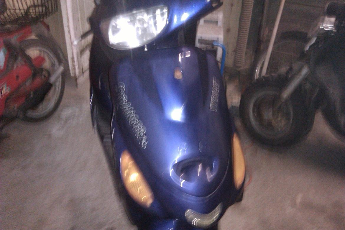 Stranger YY50QT billede 1