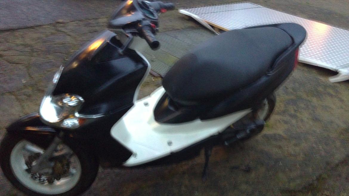 Yamaha Jog R (  Olga  ) billede 7