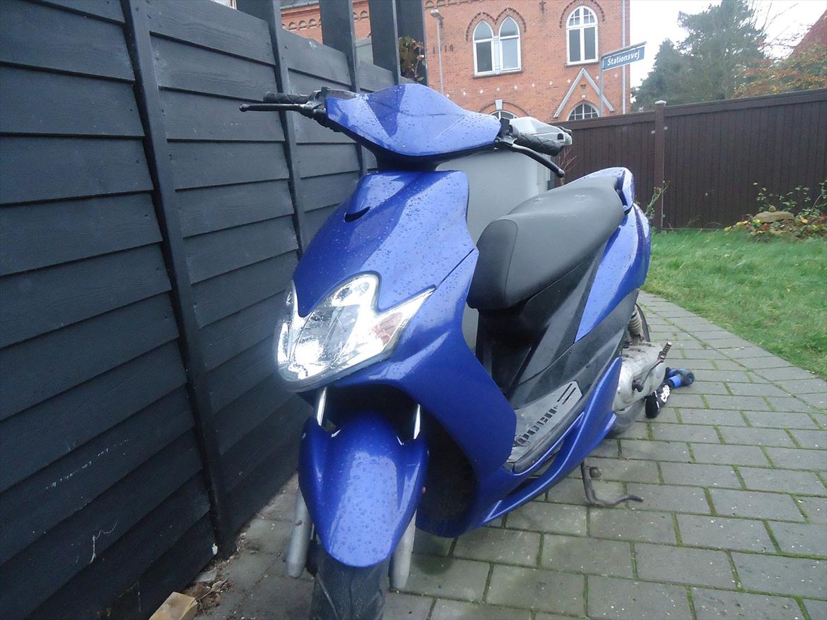 Yamaha jog r tidl. scooter - sådan ser joggen ud nu :) billede 1