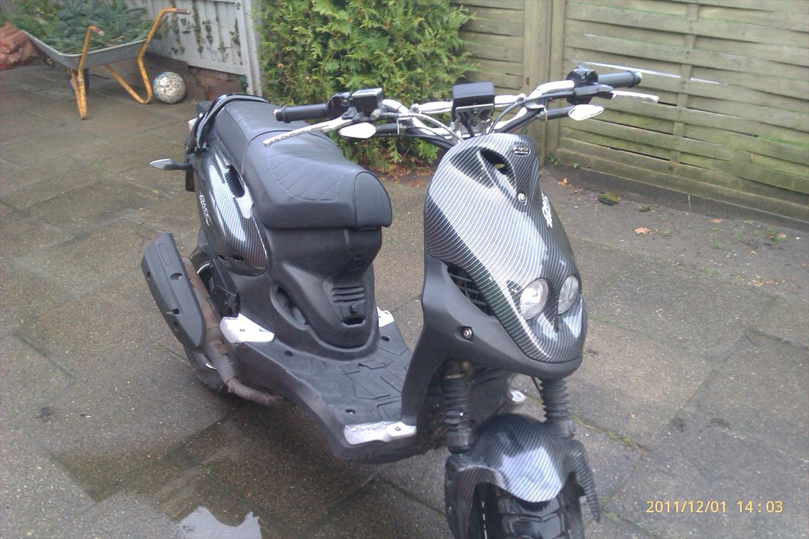 PGO PMX Naked billede 1