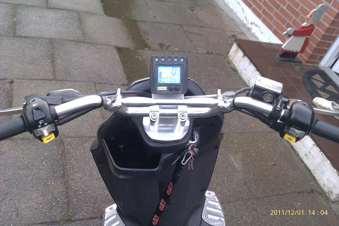 PGO PMX Naked billede 8