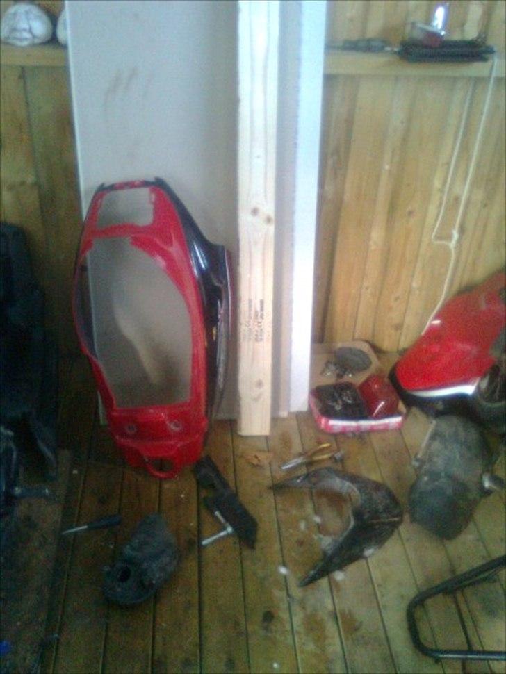 PGO Hot 50 - under opbygning billede 2