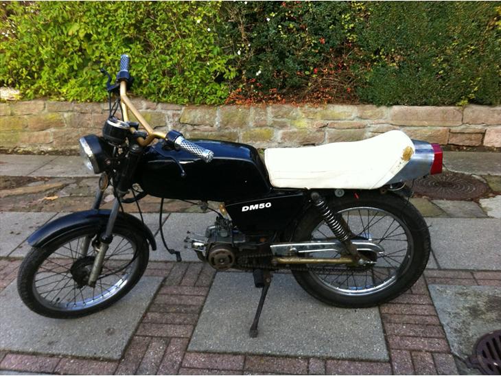 {{currentPhoto.altText}} billede {{currentPhoto.number}}