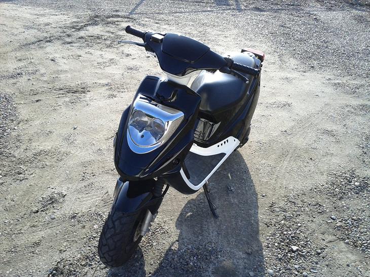 {{currentPhoto.altText}} billede {{currentPhoto.number}}