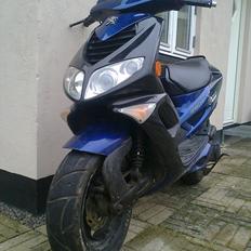 Peugeot speedfight 2