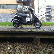Piaggio new zip 4t