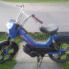 Tomos Quadro