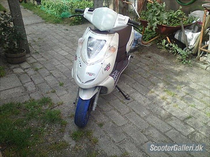 Aprilia Sonic - Solgt! billede 2