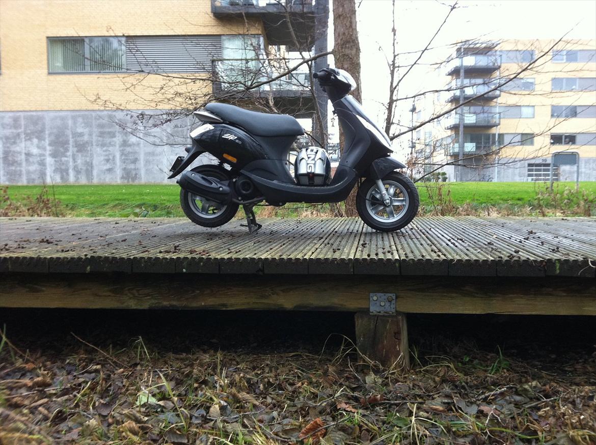 Piaggio new zip 4t billede 3