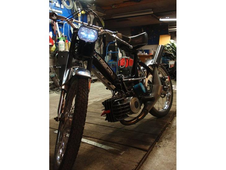 {{currentPhoto.altText}} billede {{currentPhoto.number}}