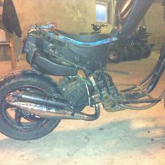 Piaggio zip/runner væk.