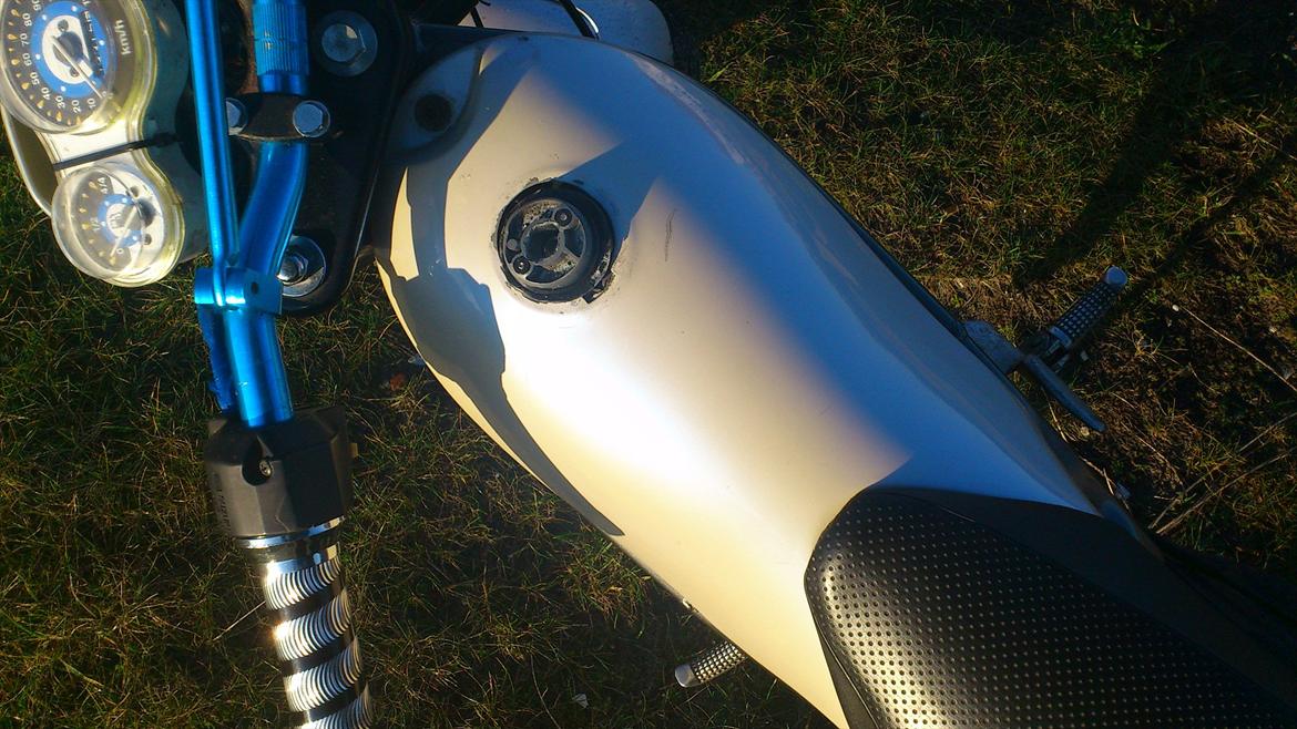 Suzuki Street Magic (katana) billede 6