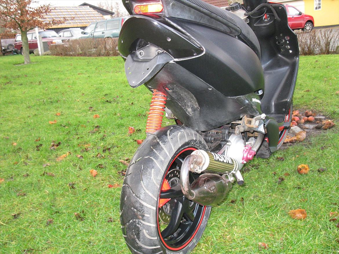 Yamaha Jog R LC DD Carbon Edition billede 11