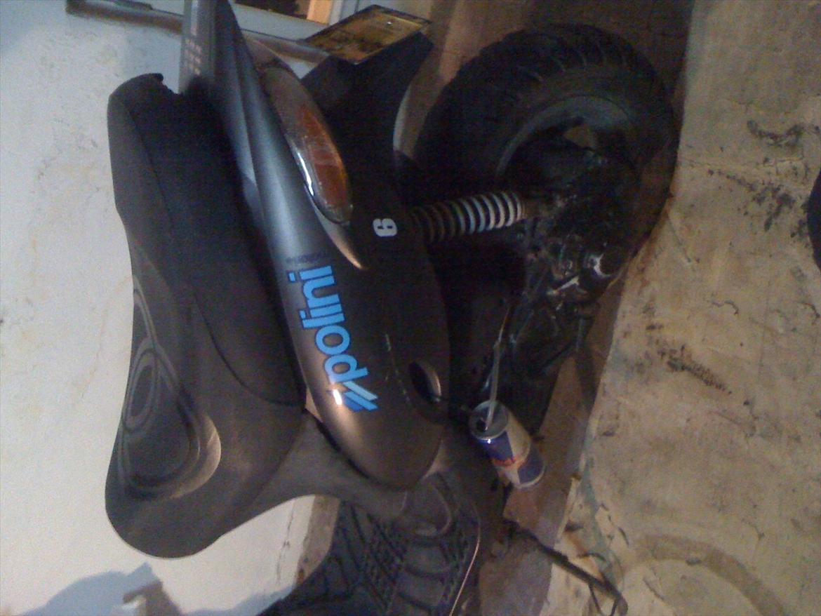 Gilera Stalker bygget om til bane - gamle billeder - scooteren får redbull indsugning billede 6