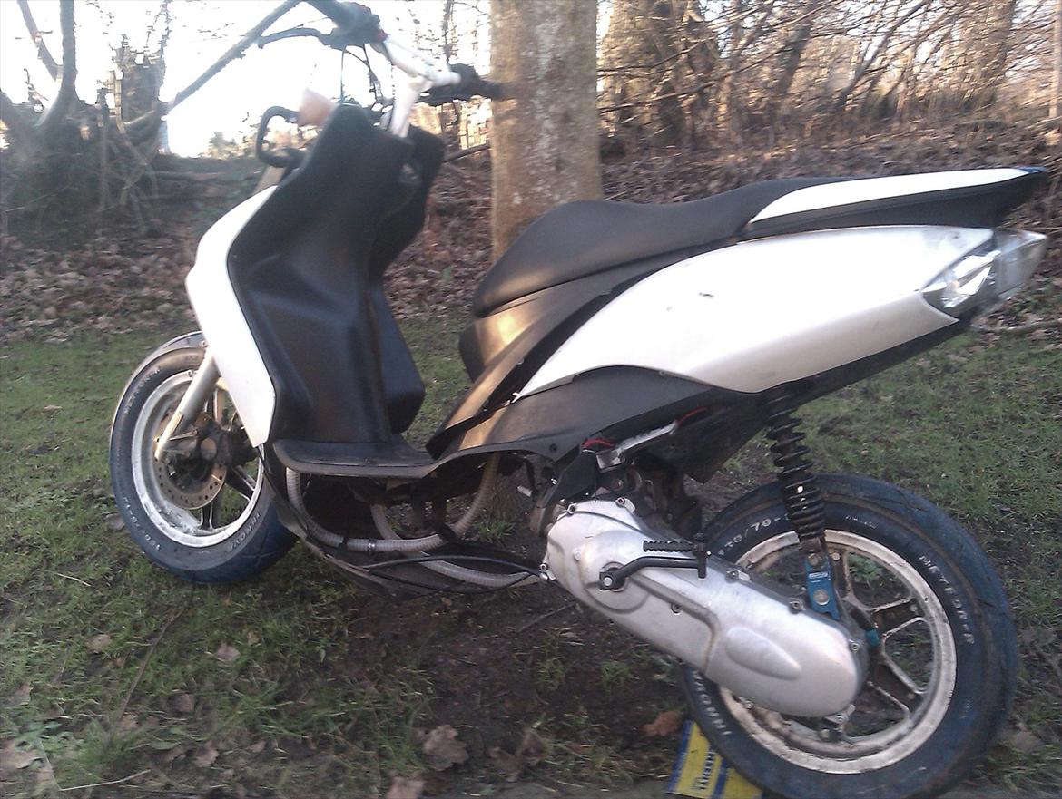 Yamaha Jog R EVO I LC 10% færdig billede 2