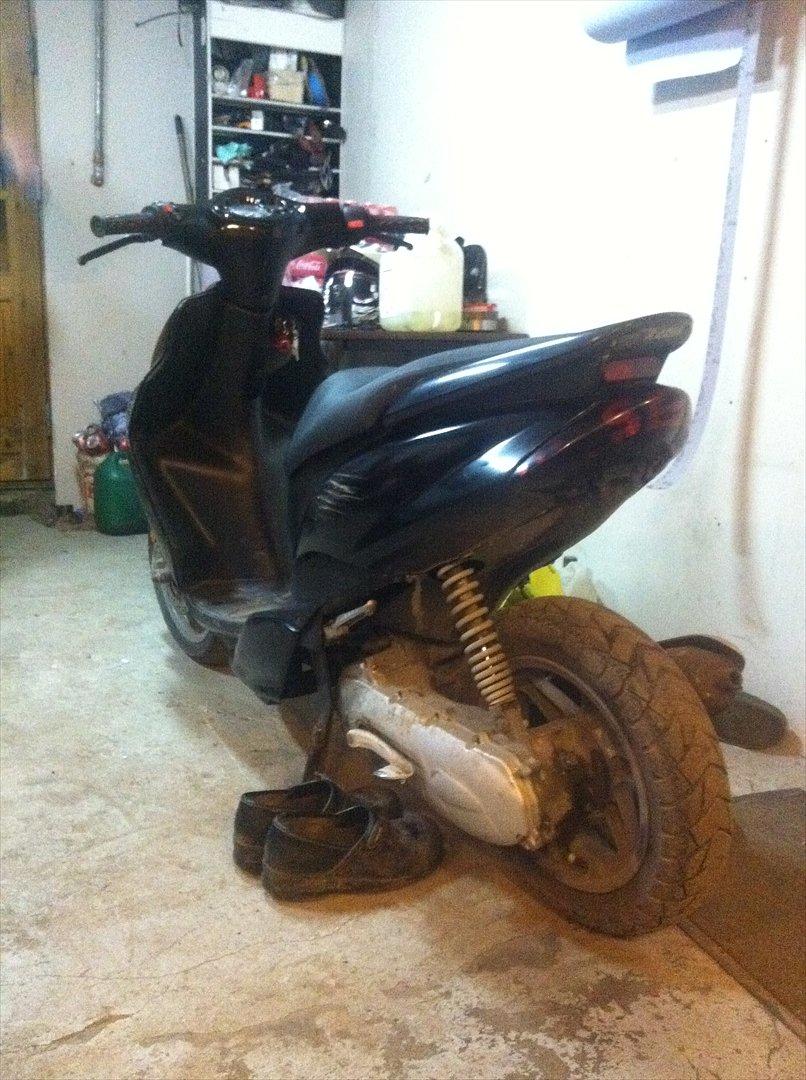 Yamaha jog r  SOLGT! billede 2