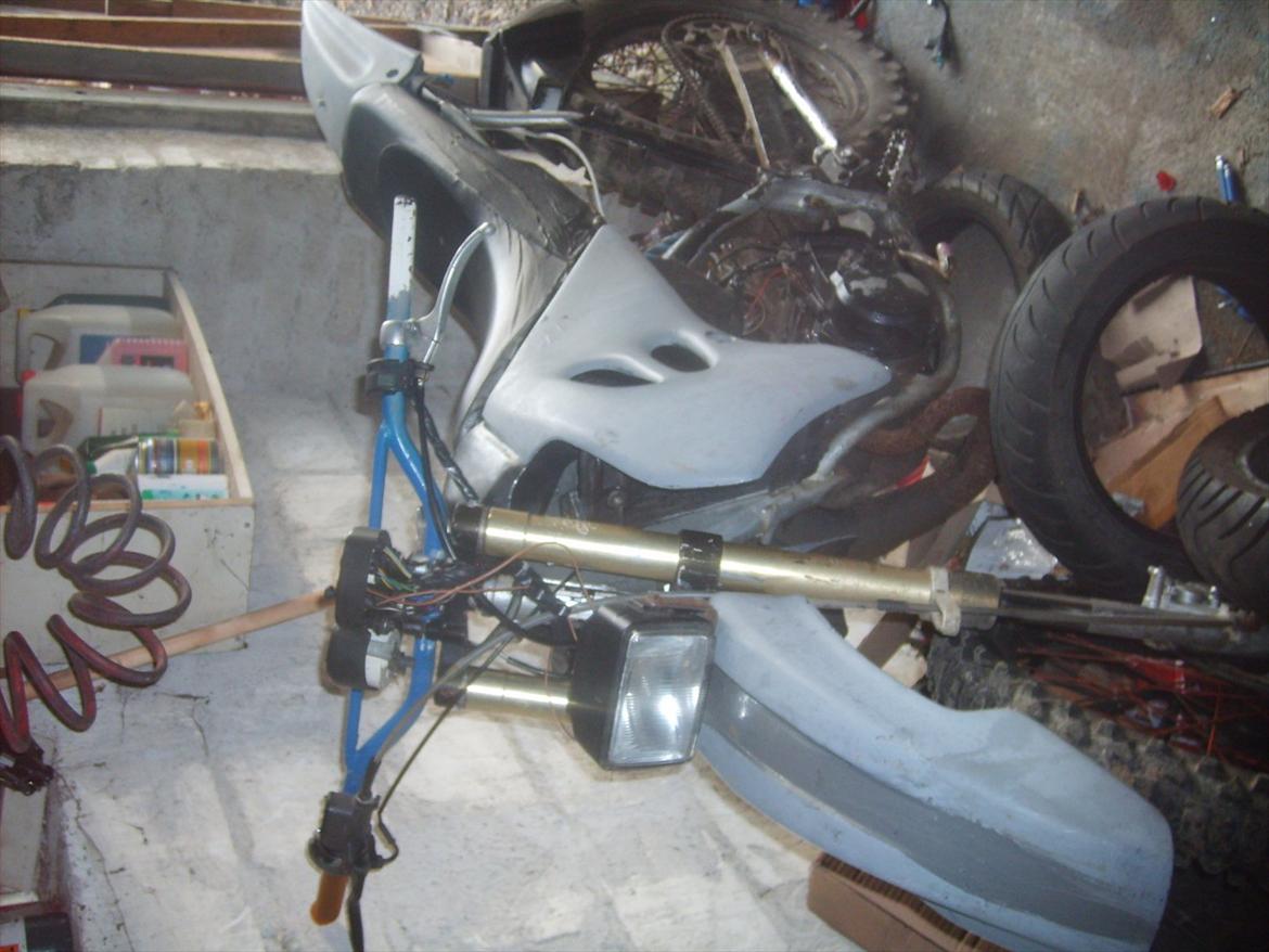 Suzuki rmx 50 (tidl scooter) billede 2