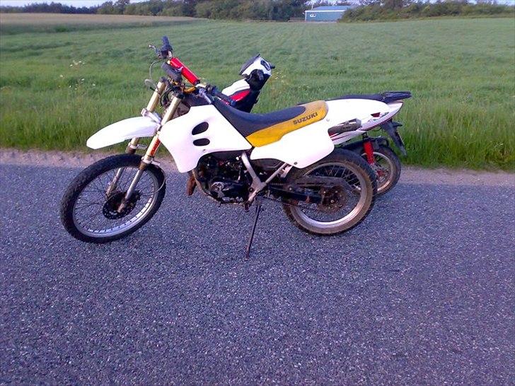 Suzuki Rmx - ny malet ( har selv malet den) billede 11