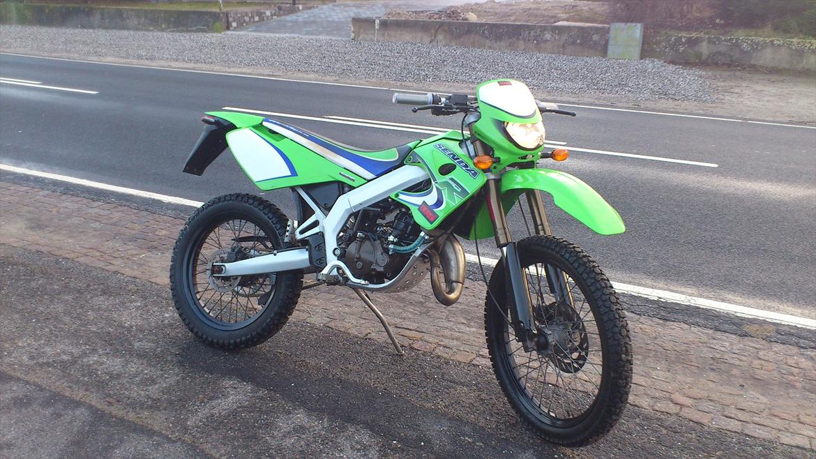 Derbi senda (solgt) billede 2