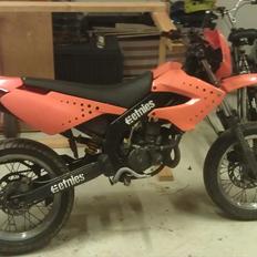 Derbi Senda // SOLGT