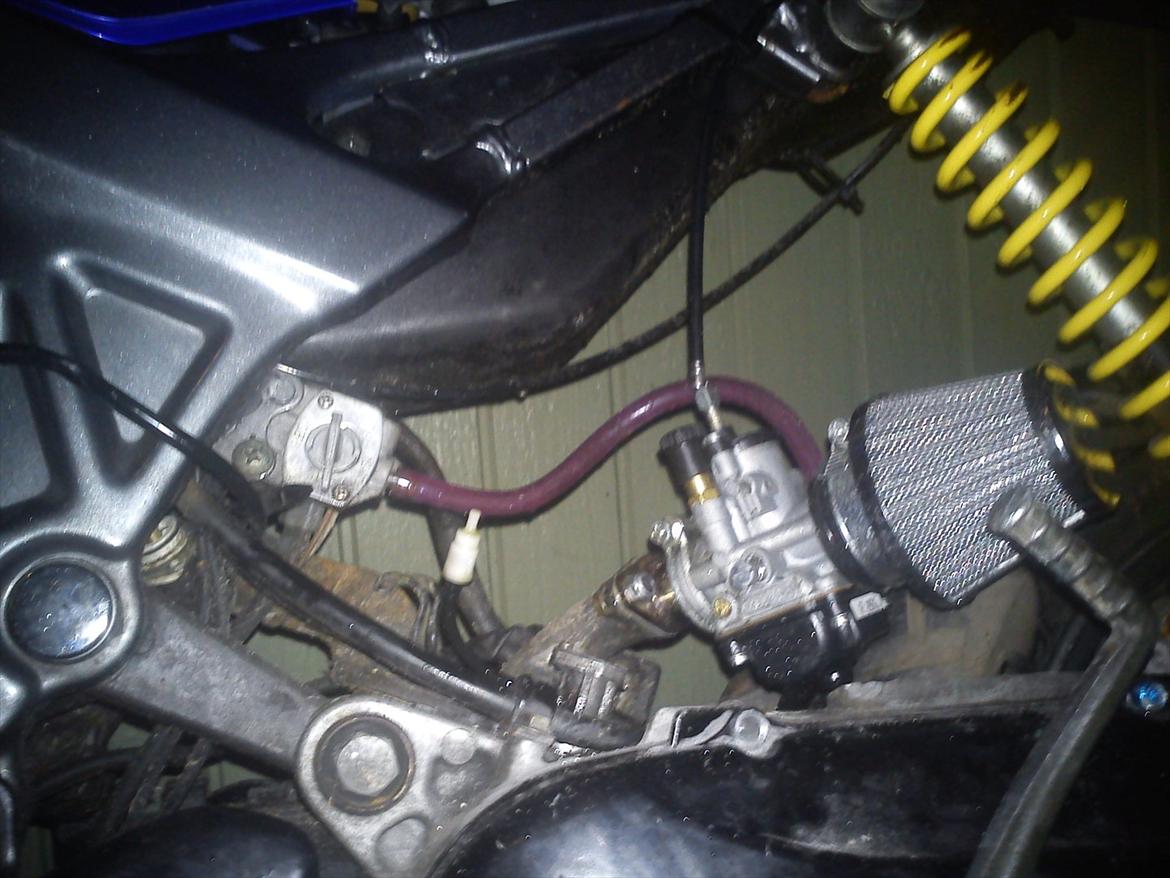 Suzuki Street Magic - 21 MM Dell'orto og Power Filter (Lilla Benzinslange) billede 2