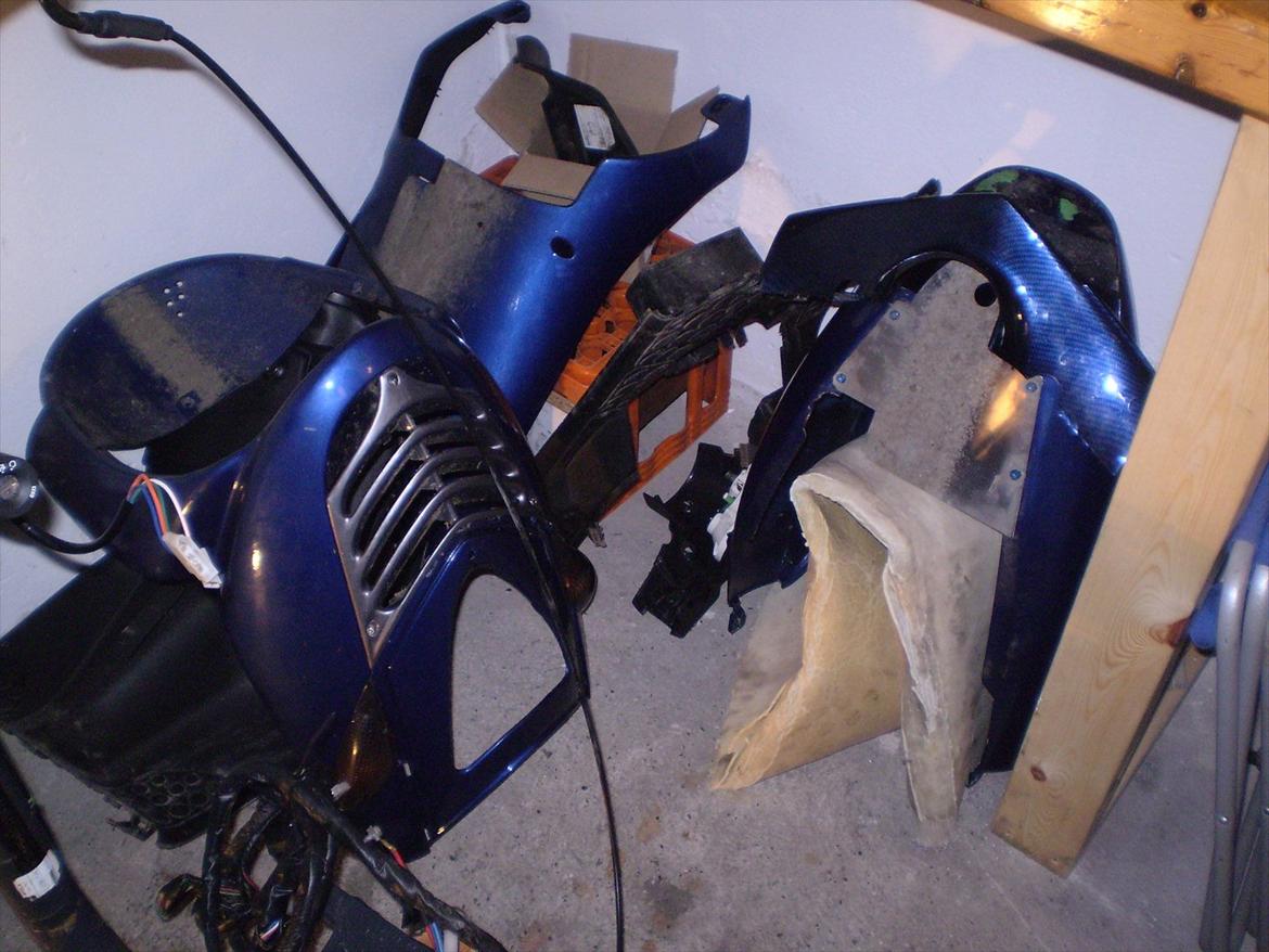 Aprilia Sonic - Alle de forskellige skjolde. billede 7