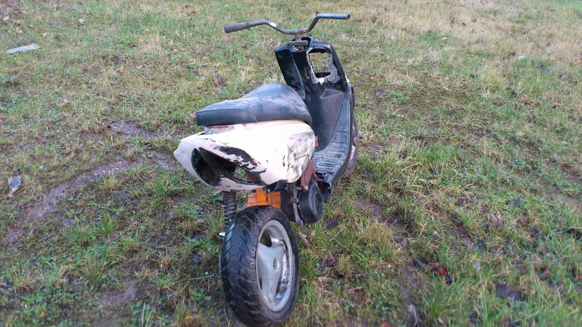 Yamaha booster custom Billeder af scootere Uploaded af boost