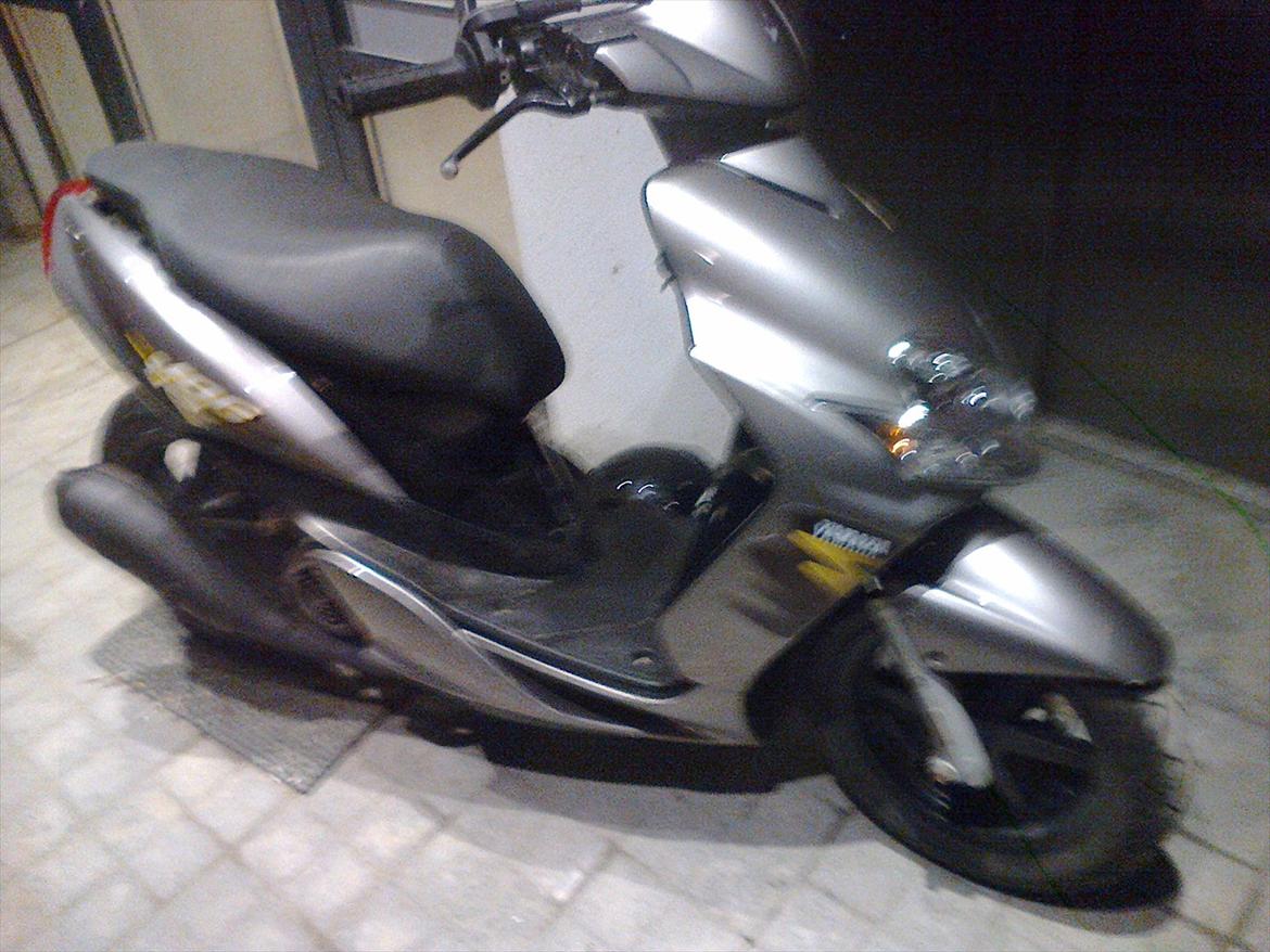 Yamaha jog R SOLGT billede 5